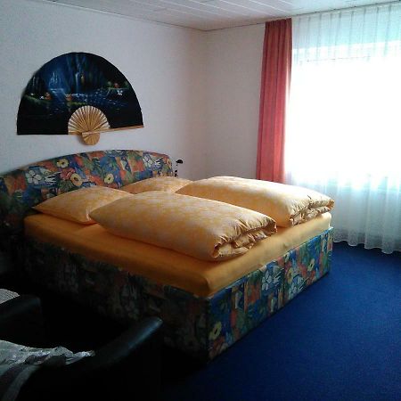 Ferienwohnung Hops 다이젠도르프 외부 사진