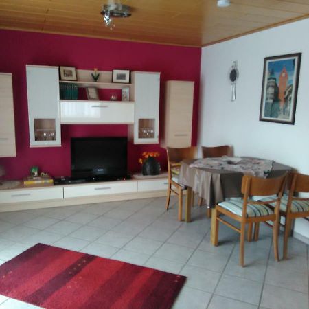 Ferienwohnung Hops 다이젠도르프 외부 사진